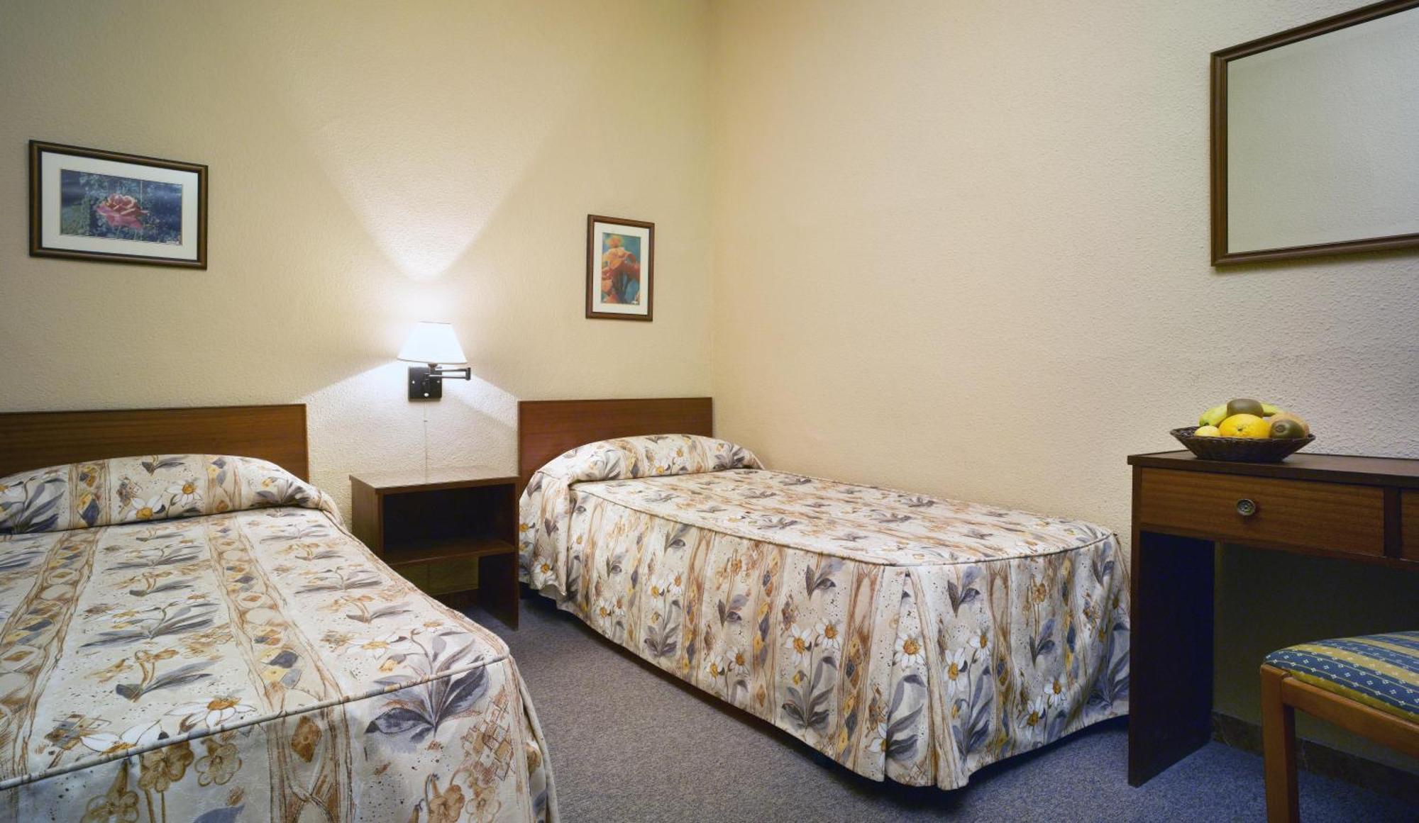 Balneario De Archena - Hotel Leon Room photo