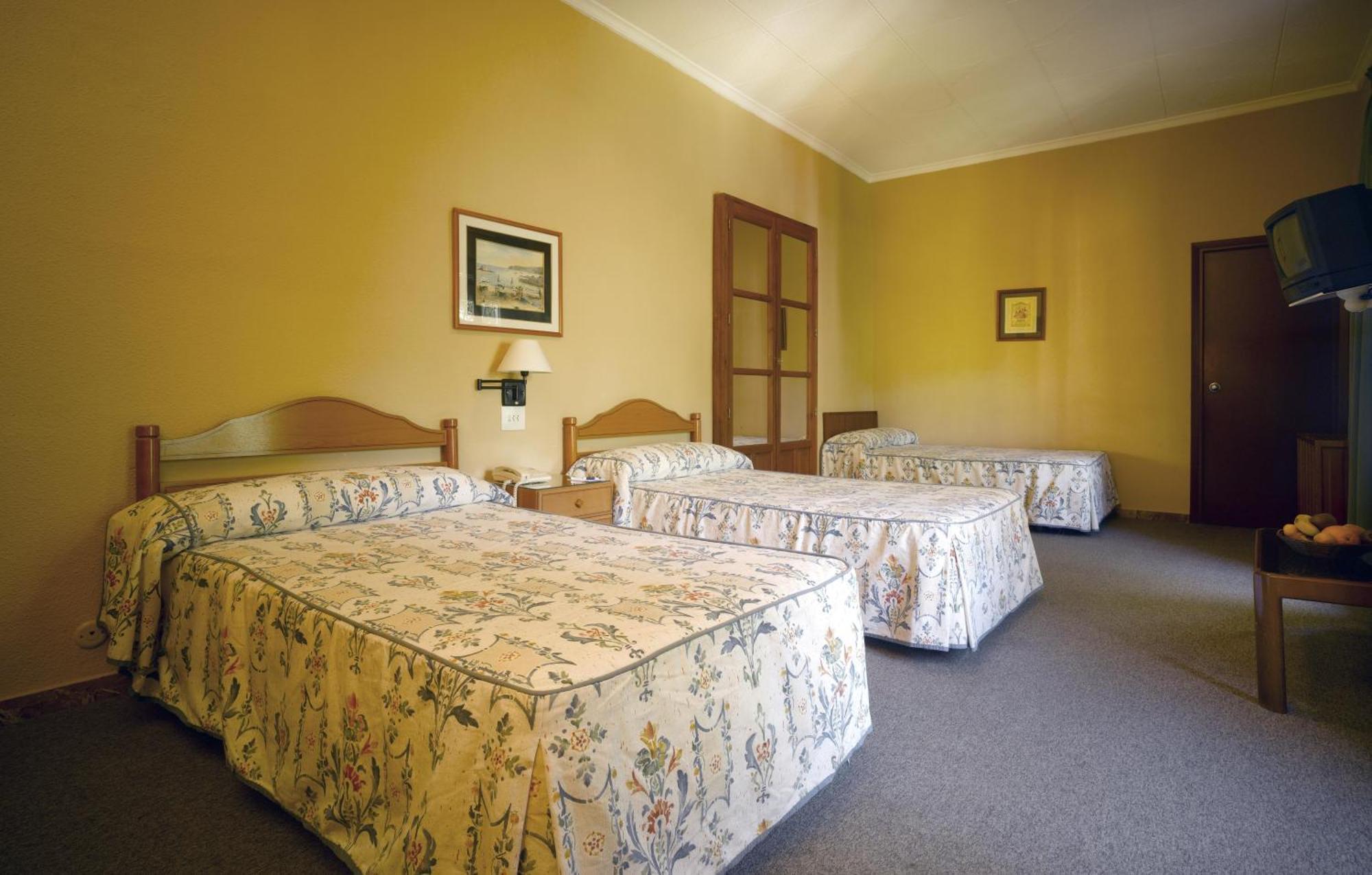 Balneario De Archena - Hotel Leon Room photo